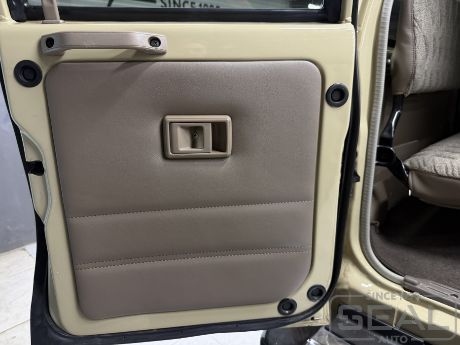 Toyota Land Cruiser 70 Перетяжка автомобиля| Автоателье СеалАвто | Москва
