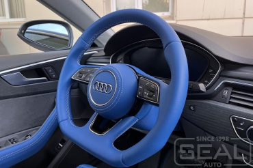 Audi A5 Перетяжка руля, клаксона, кожуха и ручки кпп