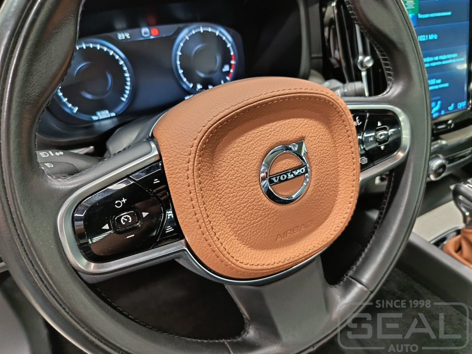Volvo XC60 Перетяжка клаксона и кожуха кпп| Автоателье СеалАвто | Москва