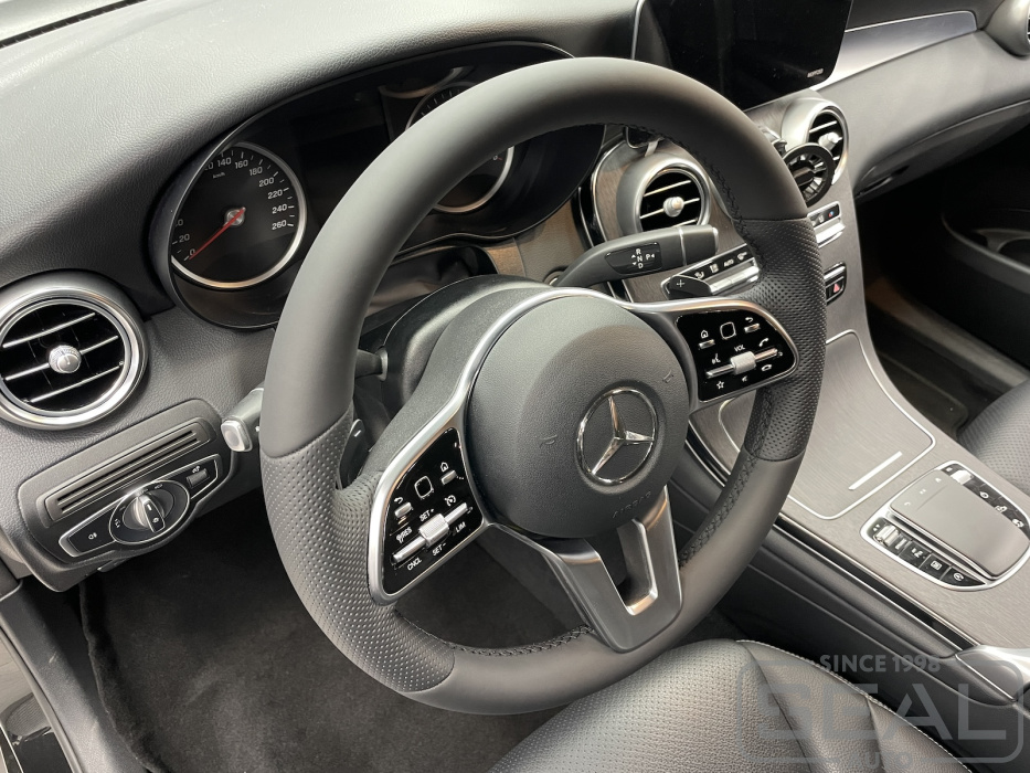 Перетяжка руля Mercedes-Benz GLC (X253) натуральной кожей в Москве.
