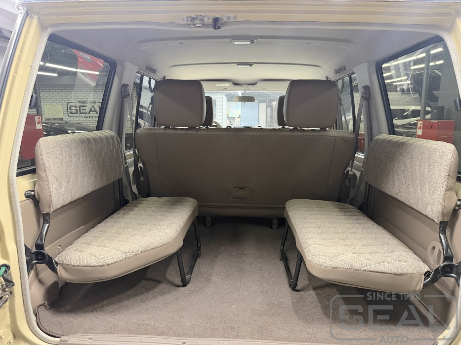Toyota Land Cruiser 70 Перетяжка автомобиля| Автоателье СеалАвто | Москва