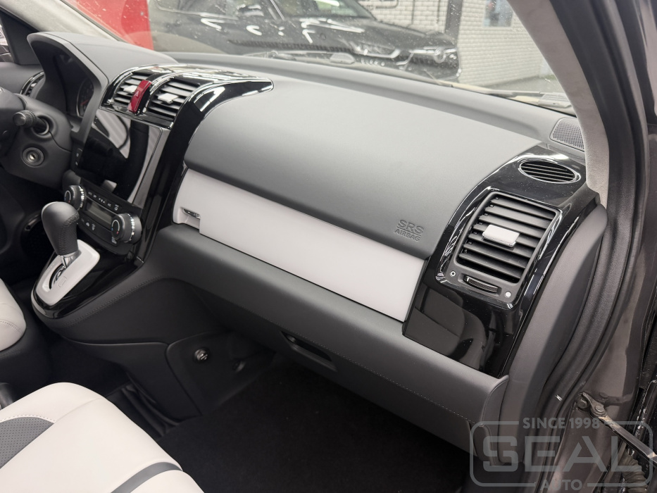 Honda CR-V Перетяжка торпедо и панелей салона| Автоателье СеалАвто | Москва