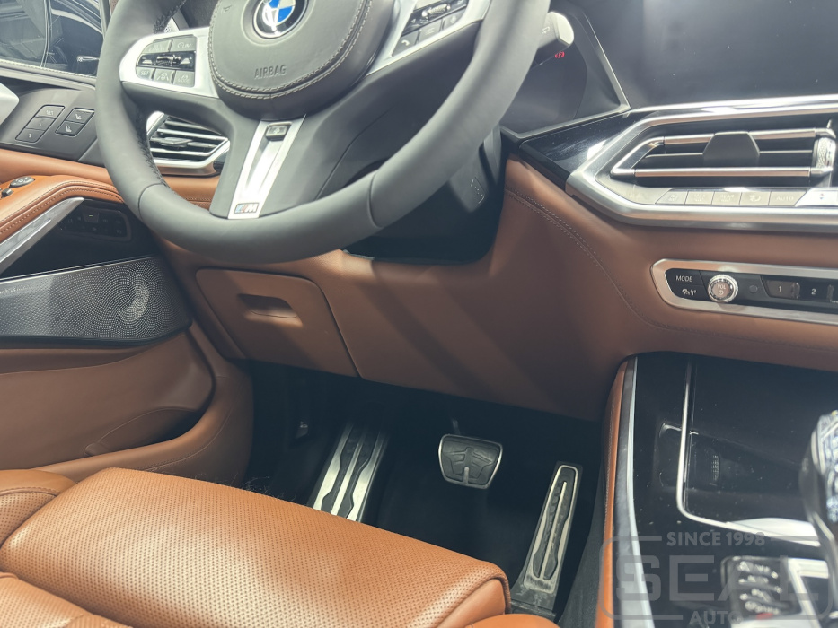 BMW X5 (G05) Перетяжка торпедо и панелей салона| Автоателье СеалАвто | Москва