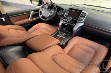 Toyota Land Cruiser 200 ��������� ������ ����������