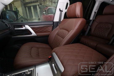 Toyota Land Cruiser 200 ��������� ������