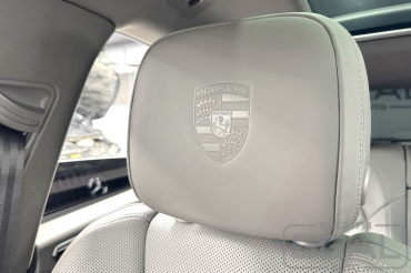Porsche Macan Тиснение на коже