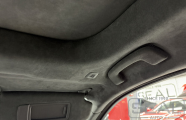 Перетяжка потолка автомобиля