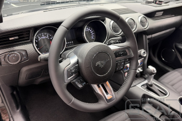 Ford Mustang Перетяжка руля и ручки кпп