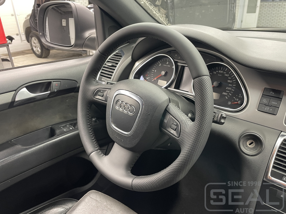 Audi Q7 Перетяжка руля авто| Автоателье СеалАвто | Москва