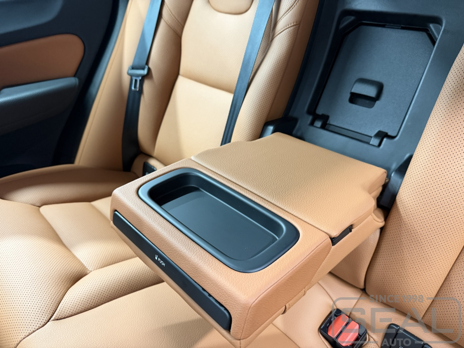 Volvo XC60 Перетяжка салона