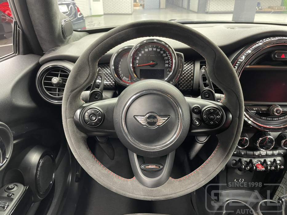 Mini Clubman Перетяжка руля алькантарой| Автоателье СеалАвто | Москва