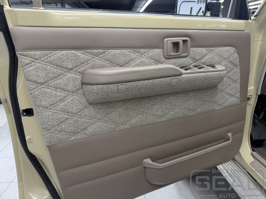 Toyota Land Cruiser 70 Перетяжка автомобиля| Автоателье СеалАвто | Москва