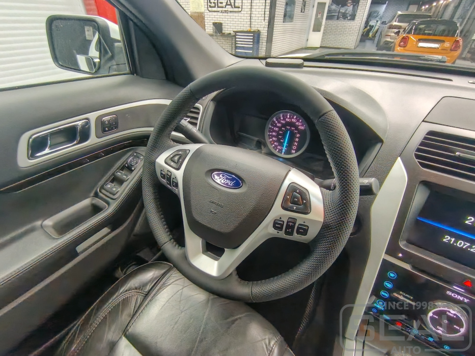Руль с подогревом Ford Explorer готов к использованию
