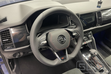 Skoda Kodiaq Перетяжка руля, клаксона и ручки акпп