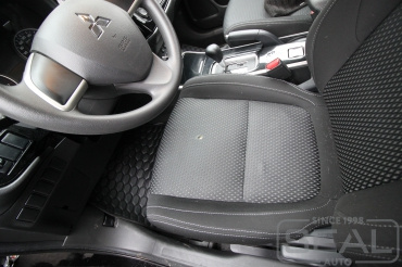 Mitsubishi Outlander Ремонт прожога тканевого сидения
