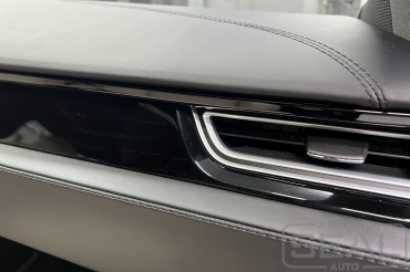 Tesla Model S Аквапринт в интерьере салона