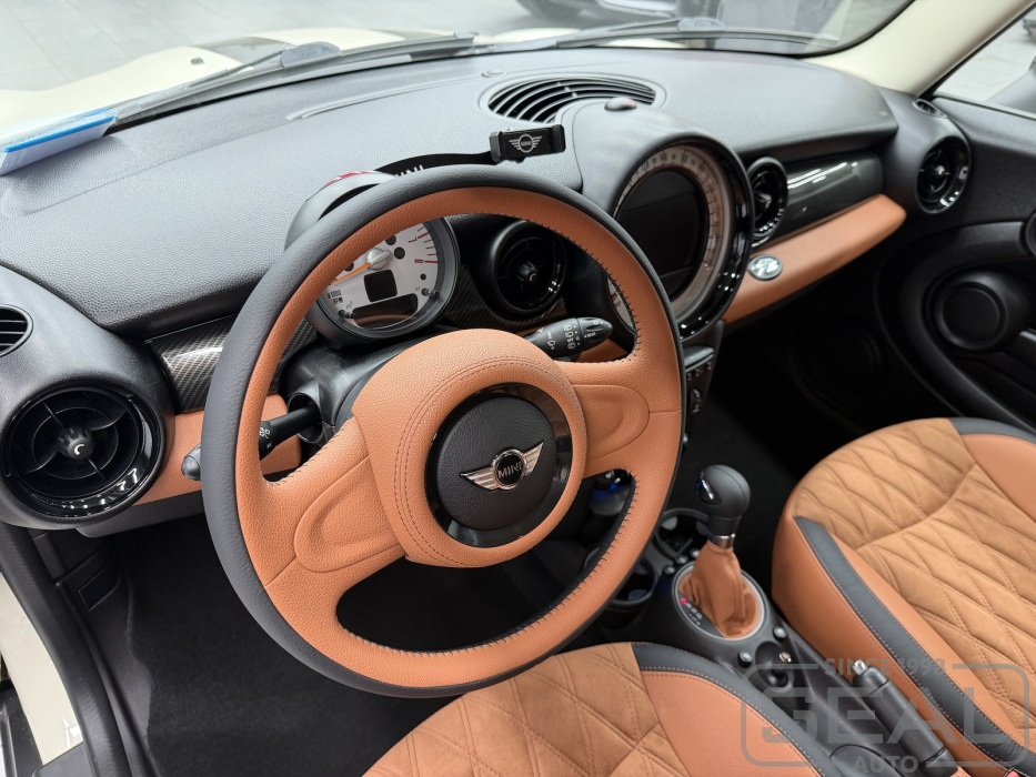 Детали перетяжки торпедо MINIClubman эко кожей Nappa