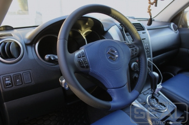 Suzuki Grand Vitara Перетяжка руля, клаксона и ручки 