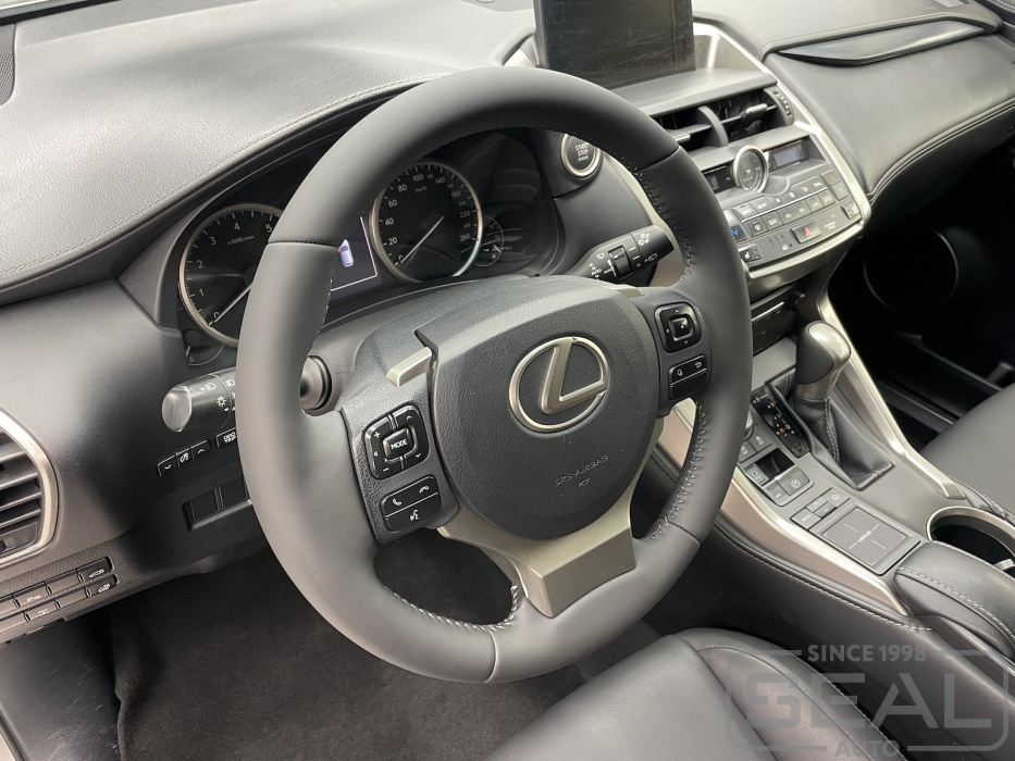 Lexus NX Перетяжка руля и ручки кпп| Автоателье СеалАвто | Москва