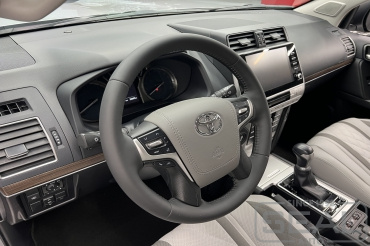 Toyota Land Cruiser Prado 150 Перетяжка руля и клаксона