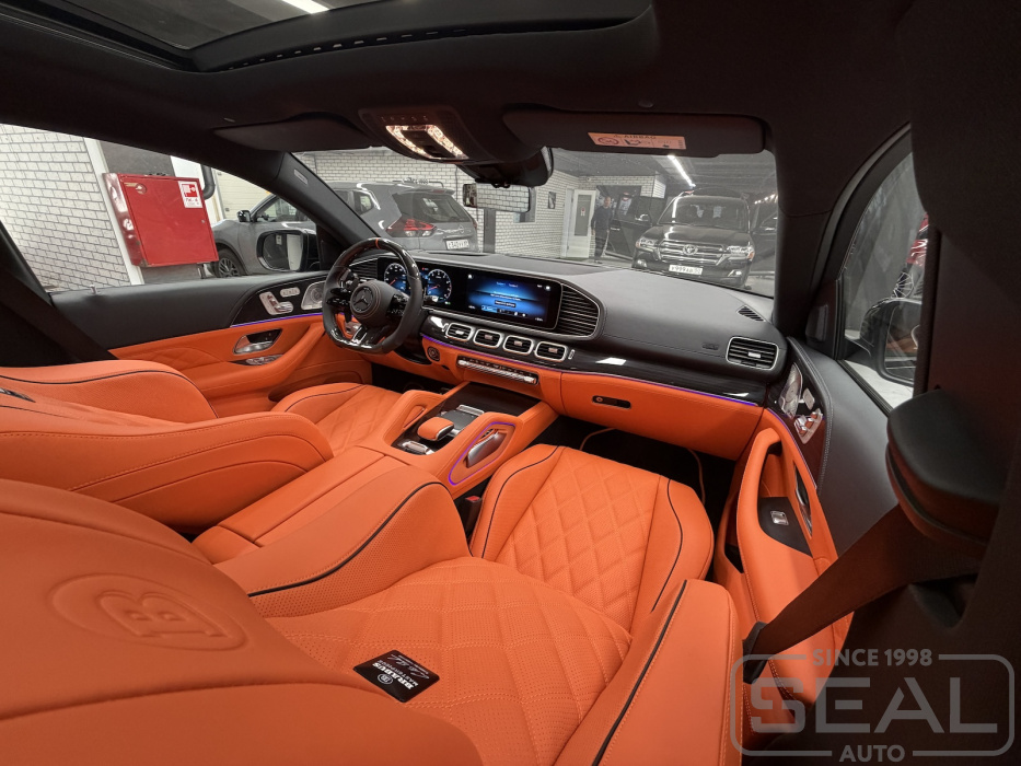 Салон Мерседес GLE C167 после перетяжки натуральной кожей в автоателье СеалАвто