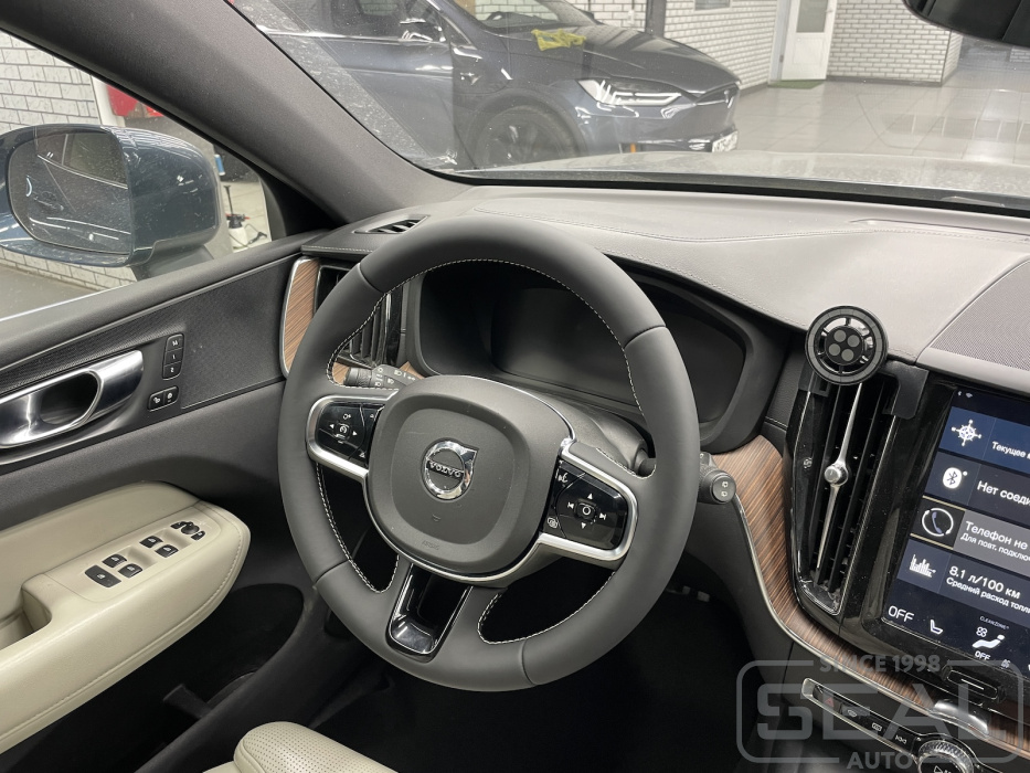 Volvo XC60 Перетяжка руля кожей | Автоателье СеалАвто | Москва