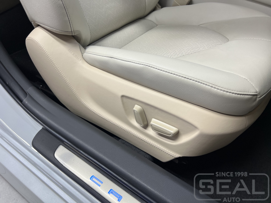 Перетяжка боковой панели пассажирского сиденья Toyota Camry (XV70)