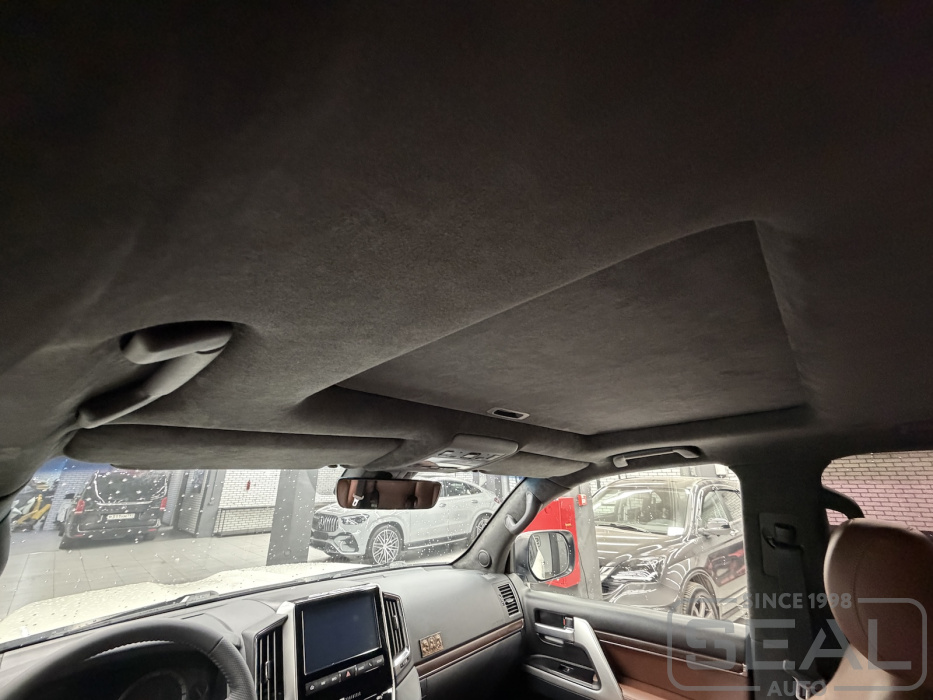 Toyota Land Cruiser 200 Перетяжка потолка| Автоателье СеалАвто | Москва