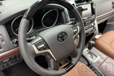 Toyota Land Cruiser 200 Перетяжка руля