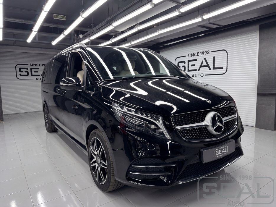 Mercedes V-class на установке вентиляция сиденья в студии автоателье