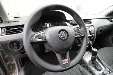 Skoda Octavia A7 Перетяжка руля
