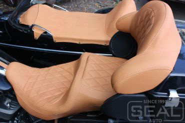 Harley-Davidson Перетяжка сидений мотоцикла
