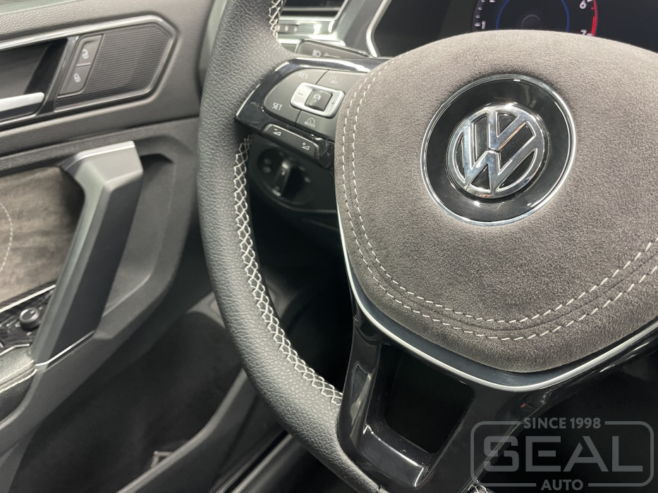 Volkswagen Tiguan Перетяжка руля и клаксона| Автоателье СеалАвто | Москва