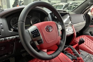 Toyota Land Cruiser 200 Перетяжка руля и клаксона