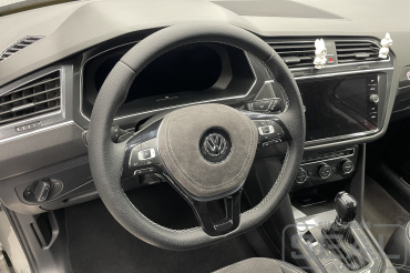 Volkswagen Tiguan Перетяжка руля и клаксона
