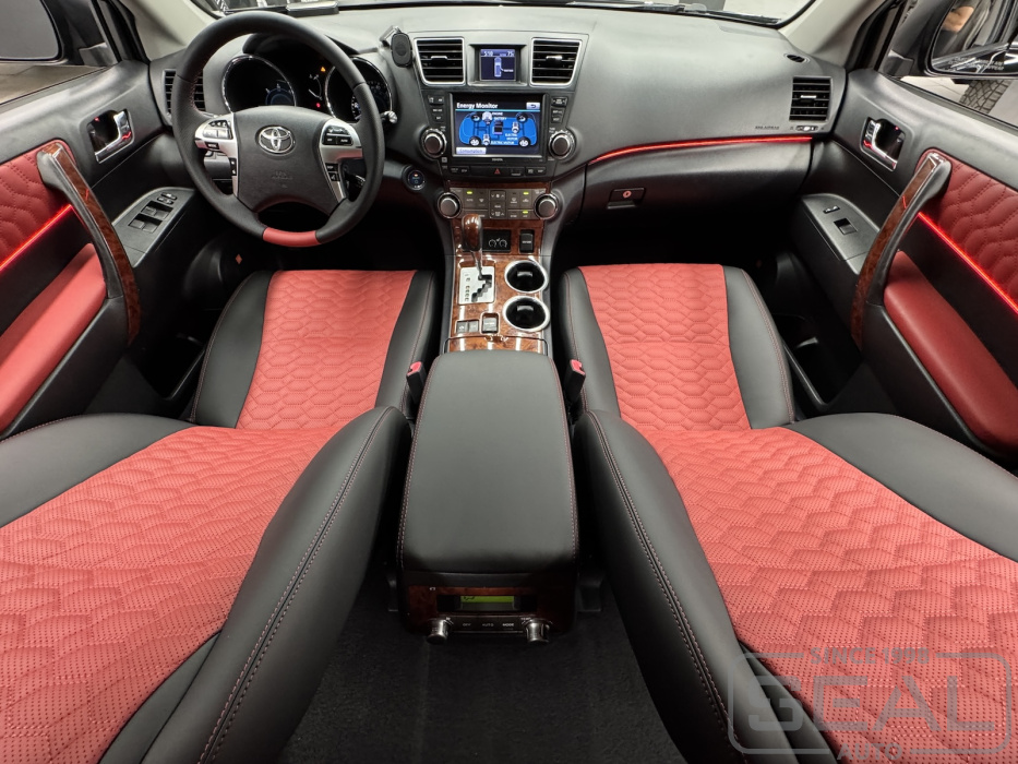 Toyota Highlander Перетяжка салона авто| Автоателье СеалАвто | Москва