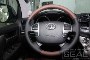 Toyota Land Cruiser 200 Перешив руля