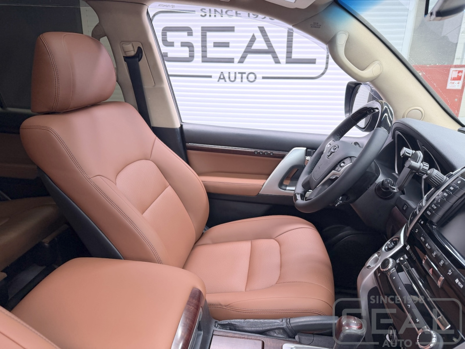Toyota Land Cruiser 200 Перетяжка сидений и руля| Автоателье СеалАвто | Москва