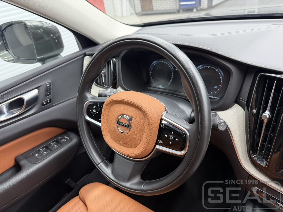 Перетяжка клаксона Вольво XC60