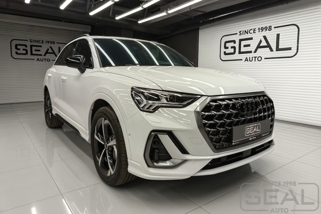 Audi Q3 в студии СеалАвто на перетяжке руля