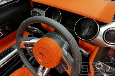 Ford Mustang ��������� �������, ���� � ������