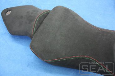 BMW Перетяжка сидений мотоцикла