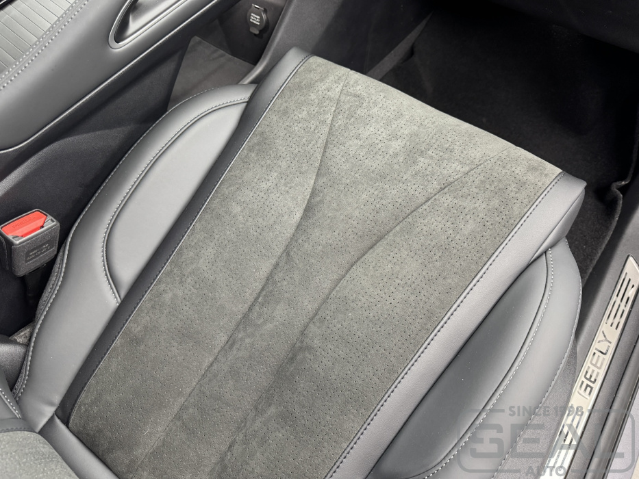 Geely Monjaro: Удлинение сиденья пассажира