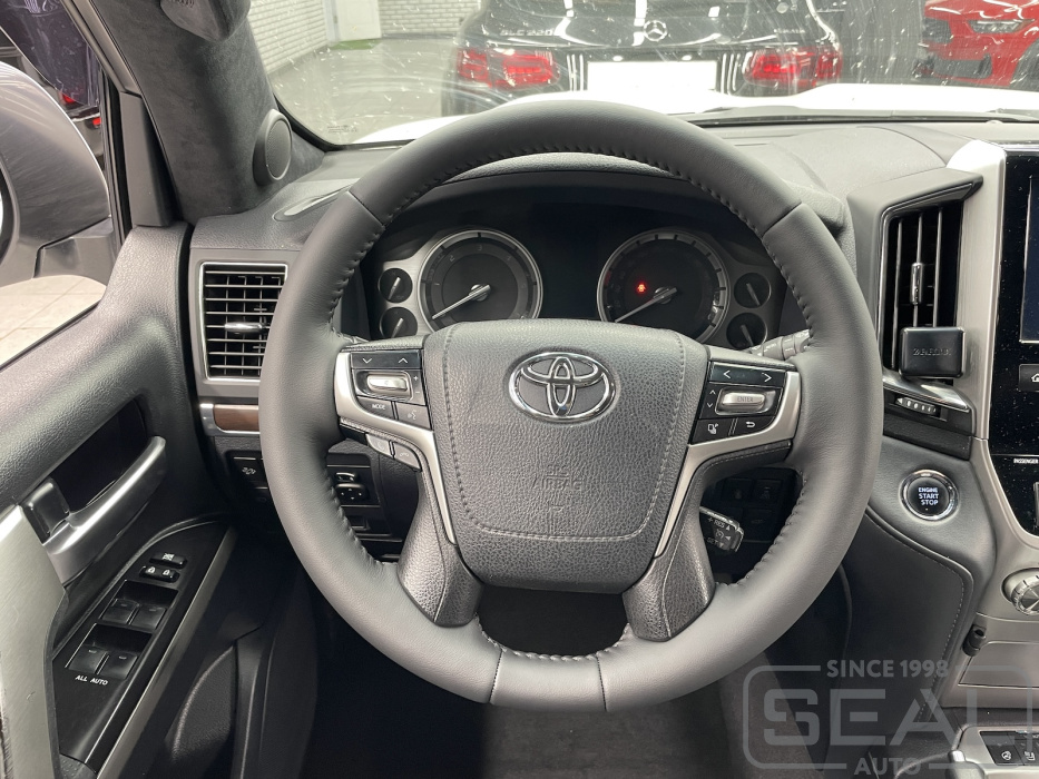 Toyota Land Cruiser Prado 150 Перетяжка руля| Автоателье СеалАвто | Москва