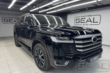 Toyota Land Cruiser 300 Оклейка кузова антигравийной пленкой