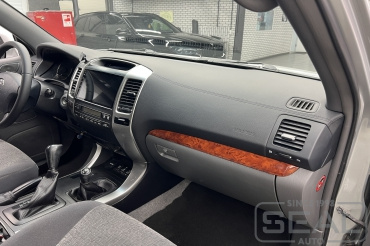 Toyota Land Cruiser Prado 120 Перетяжка торпедо