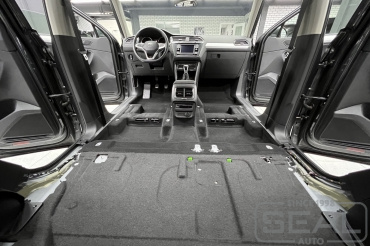 Volkswagen Tiguan Химчистка пола