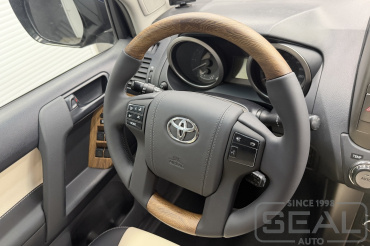 Toyota Prado 150 Перетяжка руля и установка подогрева