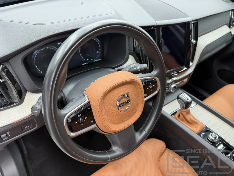 Volvo XC60 Перетяжка салона
