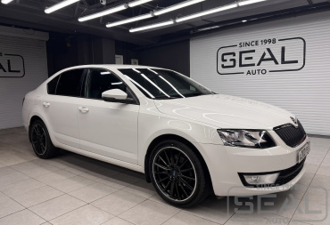 Skoda Octavia Установка подсветки салона